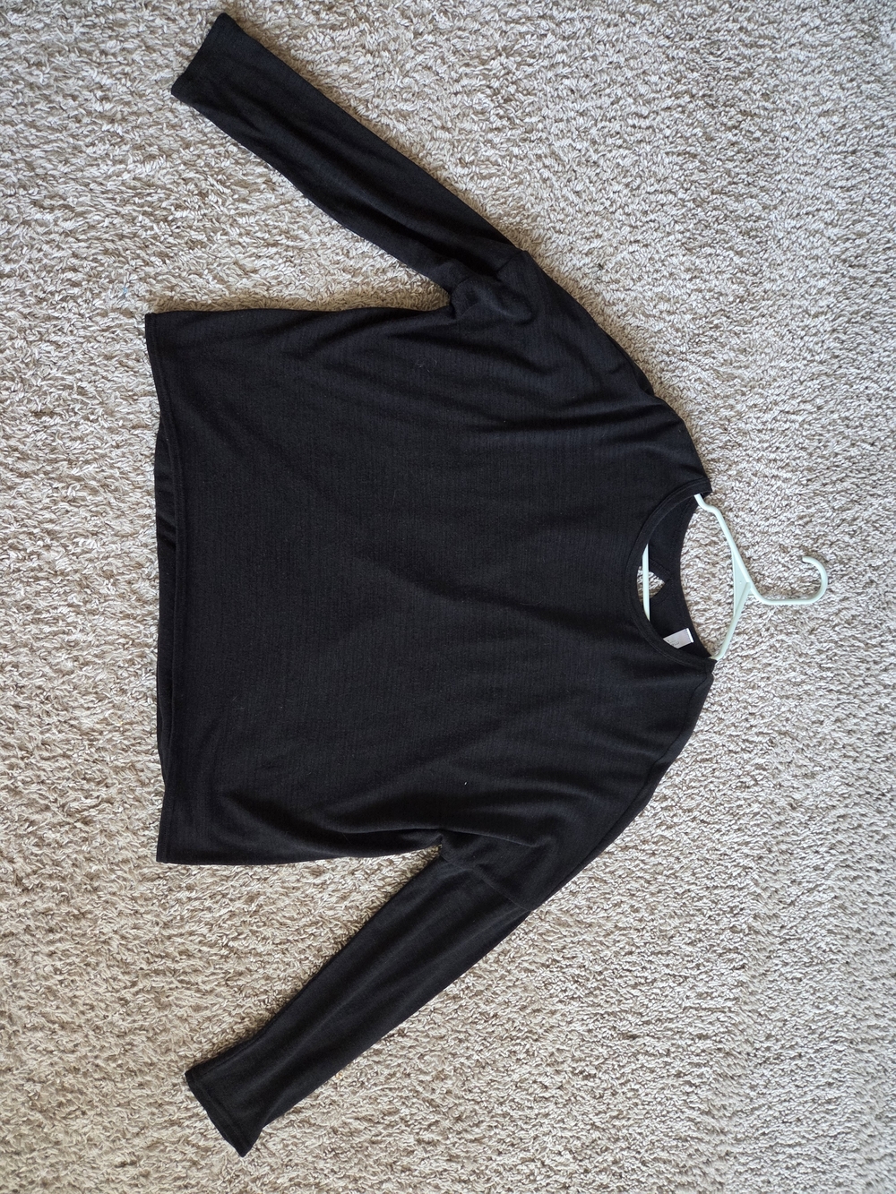 Black Long-Sleeve Crewneck Top - Women
